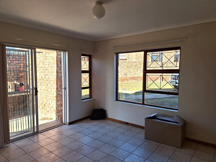 To Let 3 Bedroom Property for Rent in Strelitzia Park Eastern Cape